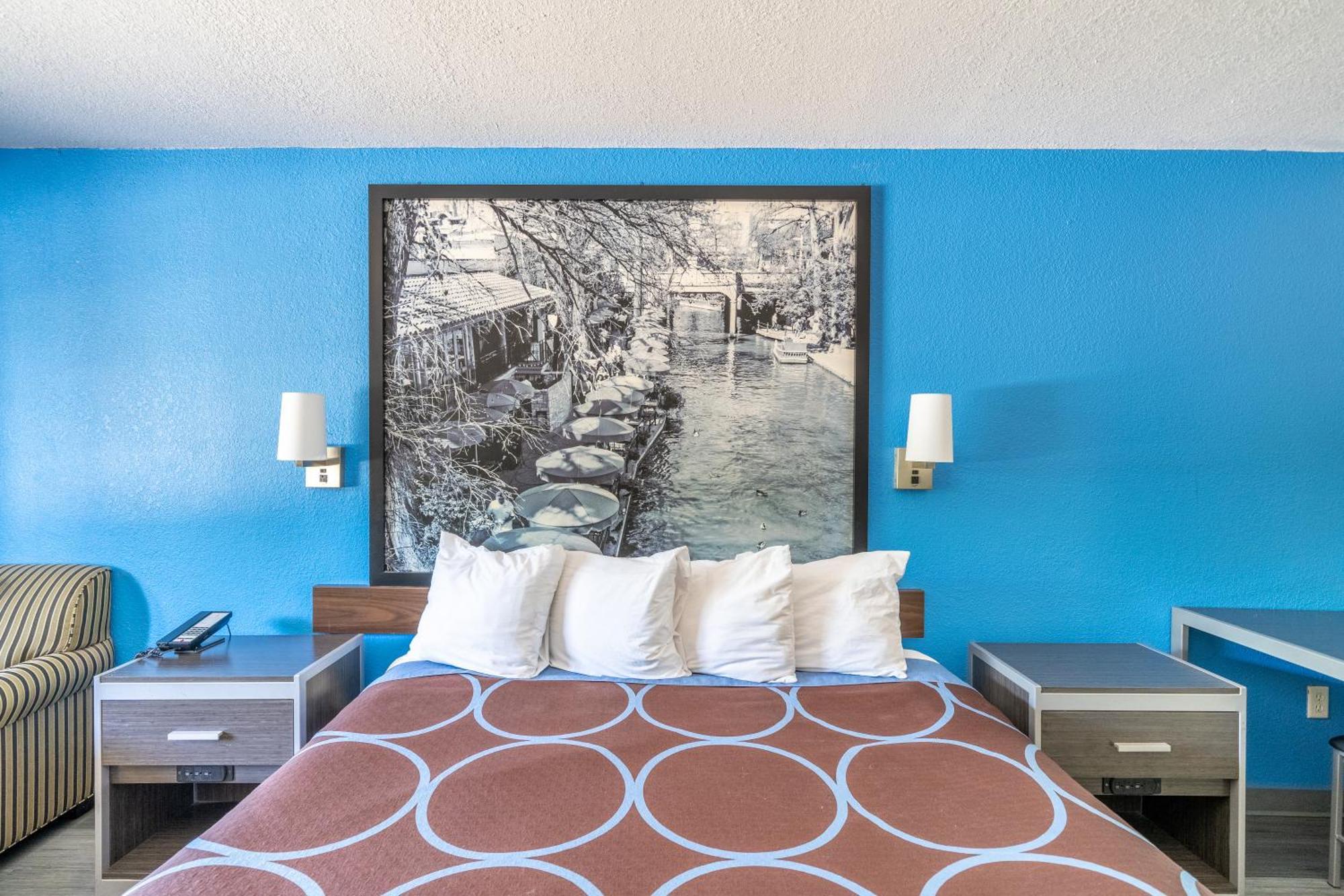 Super 8 By Wyndham San Antonio/Riverwalk Area Kültér fotó