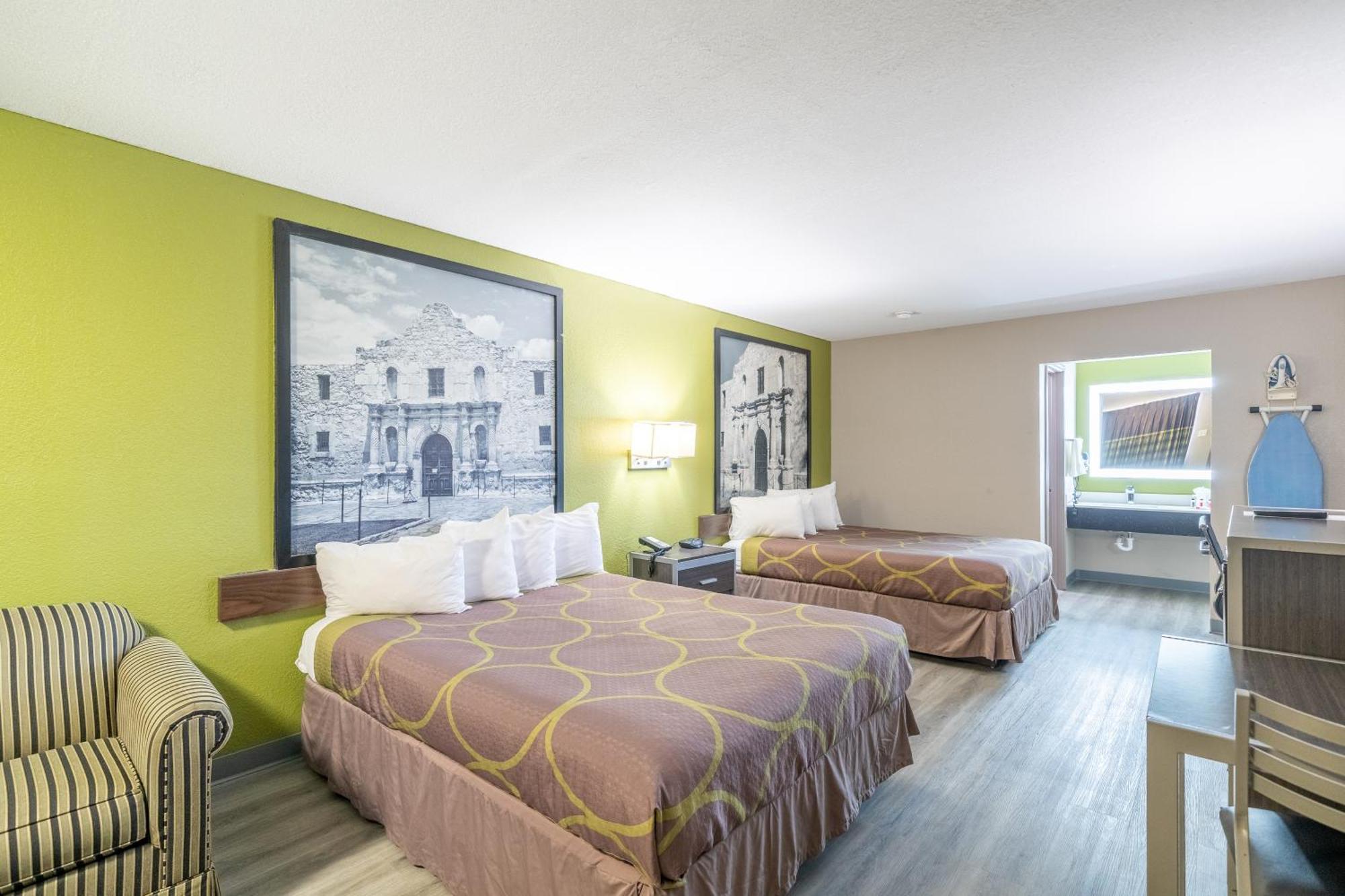 Super 8 By Wyndham San Antonio/Riverwalk Area Kültér fotó
